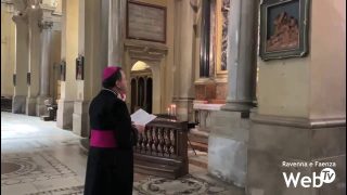 L’Arcivescovo di Ravenna Lorenzo Ghizzoni dedica una via Crucis privata a tutti gli ammalati