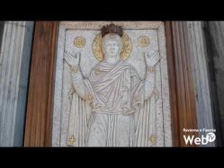 Sul sagrato di Santa Maria in Porto la Supplica alla Madonna Greca